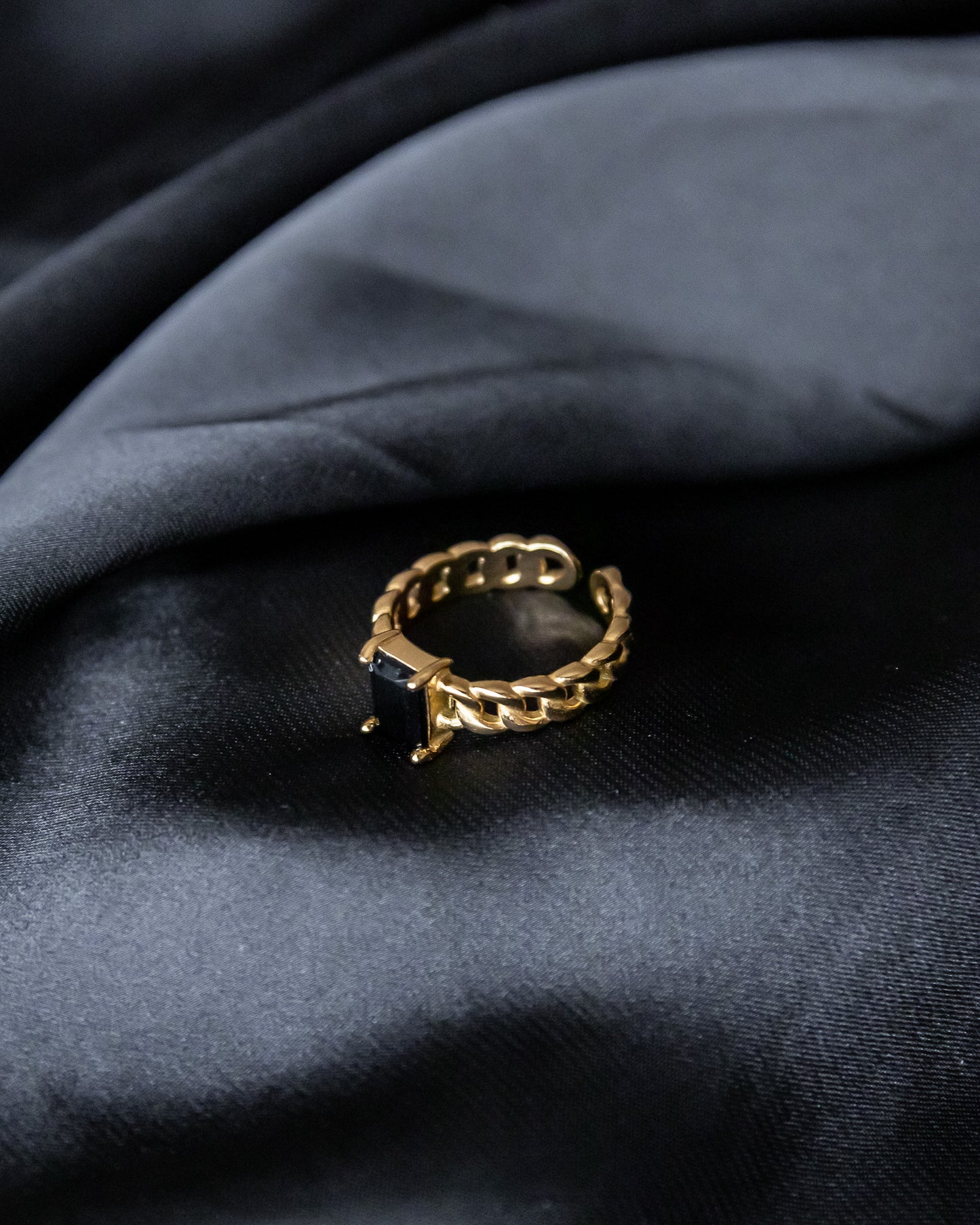 Nellie Bly Ring